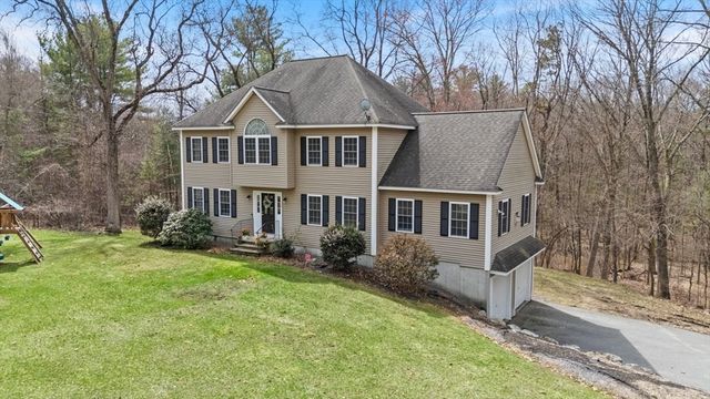 380 Richardson Road, Dracut, MA 01826