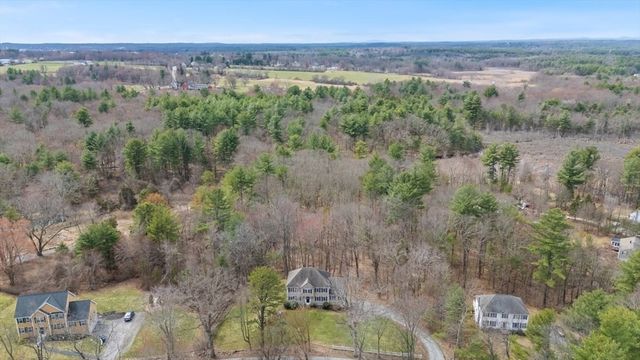 380 Richardson Road, Dracut, MA 01826