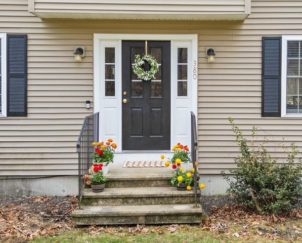 380 Richardson Road, Dracut, MA 01826