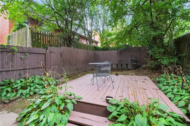 5656 Northumberland St, Squirrel Hill, PA 15217