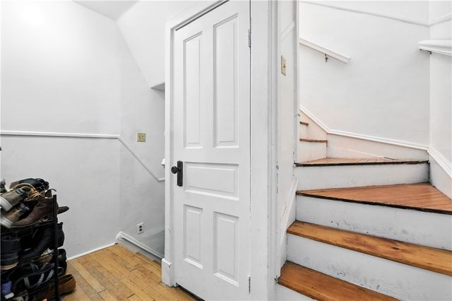 5656 Northumberland St, Squirrel Hill, PA 15217