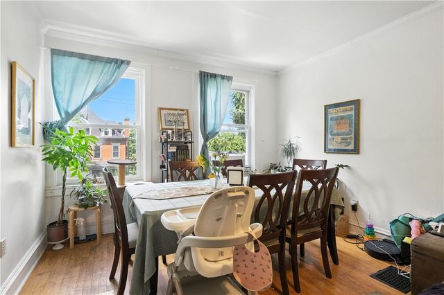 5656 Northumberland St, Squirrel Hill, PA 15217