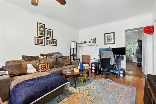 5656 Northumberland St, Squirrel Hill, PA 15217