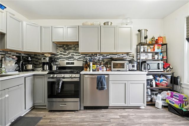 5656 Northumberland St, Squirrel Hill, PA 15217