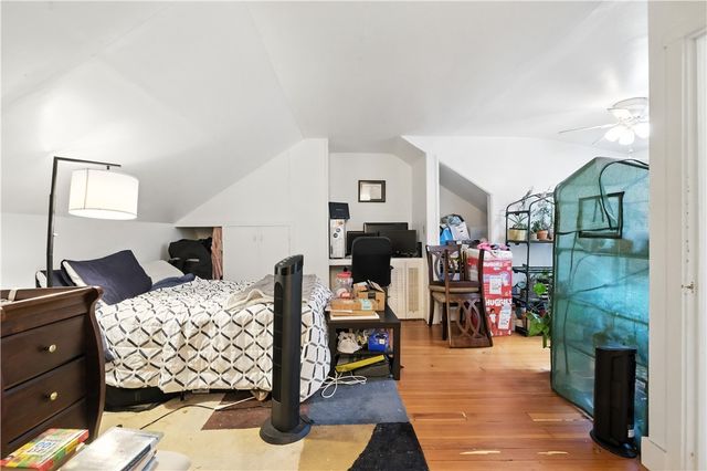 5656 Northumberland St, Squirrel Hill, PA 15217