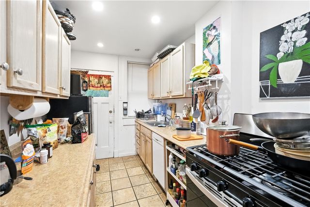 5656 Northumberland St, Squirrel Hill, PA 15217
