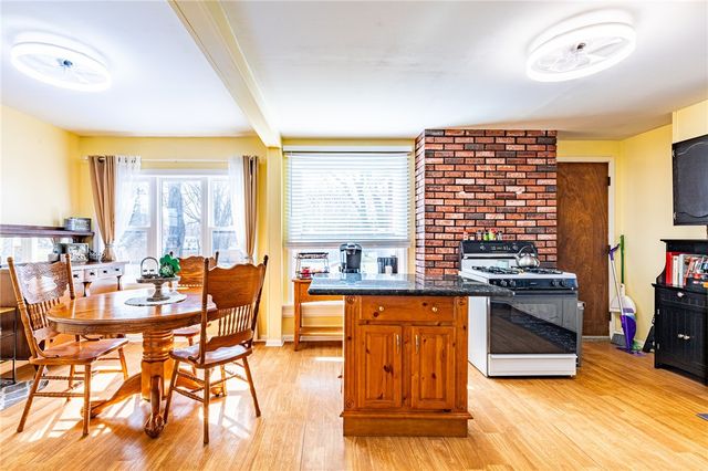 11 Hunter Street, Bergen, NY 14416