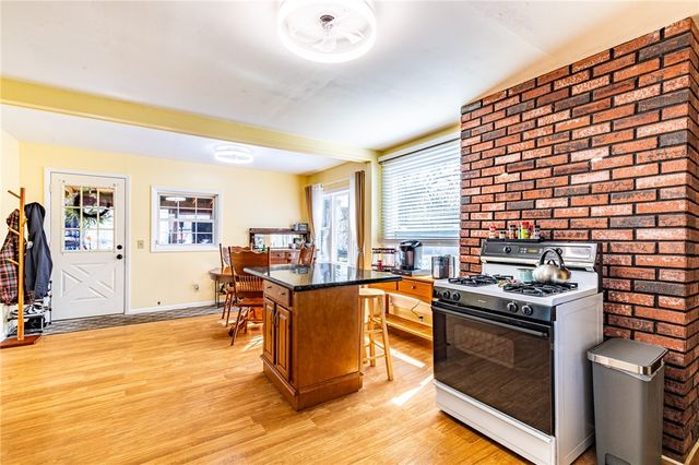 11 Hunter Street, Bergen, NY 14416