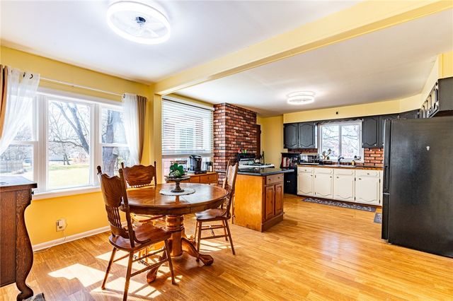 11 Hunter Street, Bergen, NY 14416