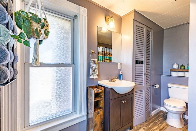 11 Hunter Street, Bergen, NY 14416