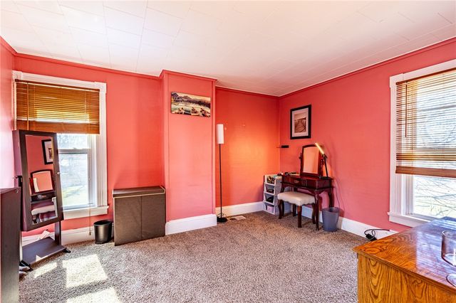 11 Hunter Street, Bergen, NY 14416