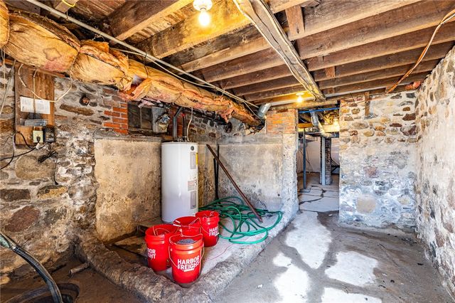 11 Hunter Street, Bergen, NY 14416