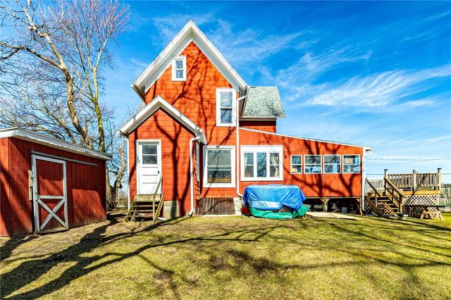 11 Hunter Street, Bergen, NY 14416