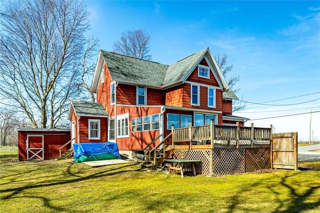 11 Hunter Street, Bergen, NY 14416