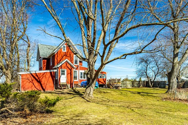 11 Hunter Street, Bergen, NY 14416