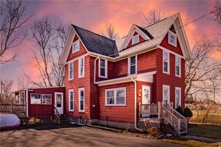 11 Hunter Street, Bergen, NY 14416