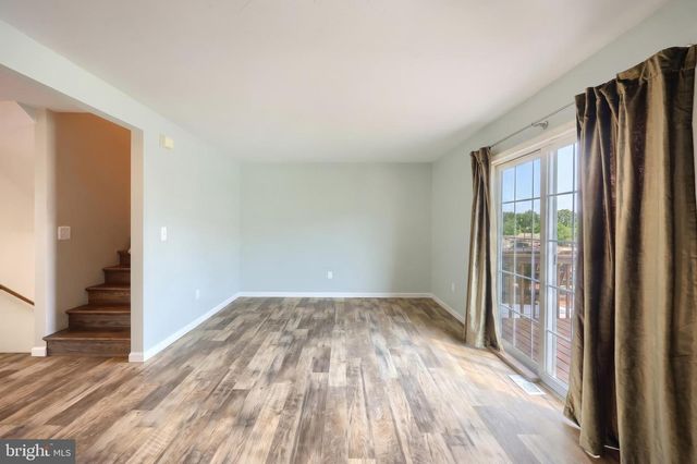 24 SQUIRE CIR, Mcsherrystown, PA 17344
