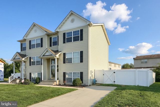 24 SQUIRE CIR, Mcsherrystown, PA 17344