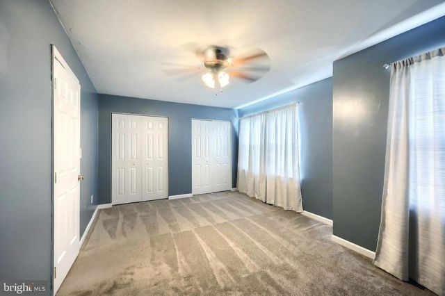 24 SQUIRE CIR, Mcsherrystown, PA 17344