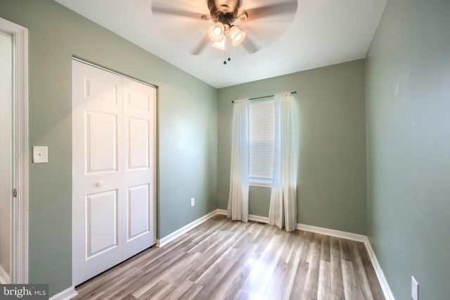24 SQUIRE CIR, Mcsherrystown, PA 17344