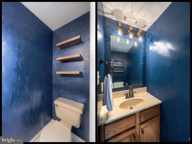 24 SQUIRE CIR, Mcsherrystown, PA 17344