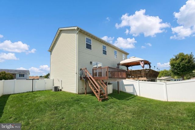 24 SQUIRE CIR, Mcsherrystown, PA 17344