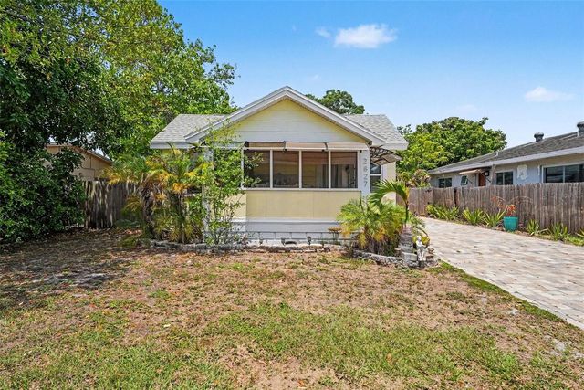 2827 9TH AVENUE N, St Petersburg, FL 33713
