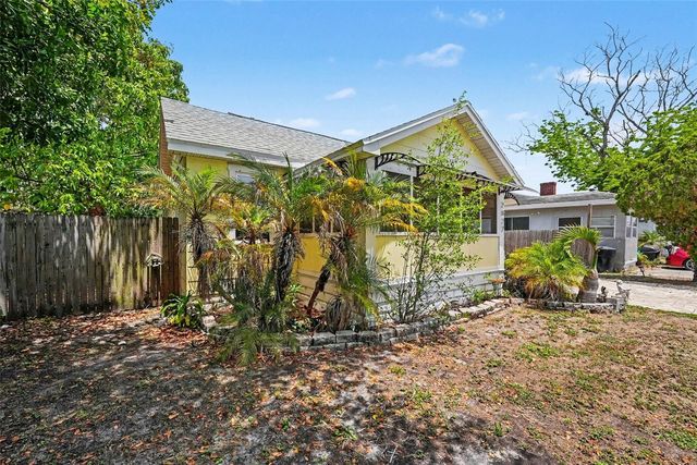 2827 9TH AVENUE N, St Petersburg, FL 33713