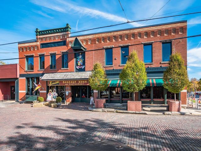702 City Park Avenue, Columbus, OH 43206