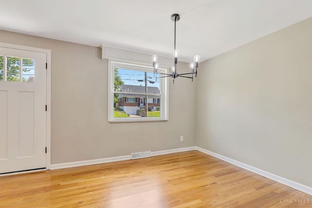8613 Brent Drive, Springfield Twp., OH 45231