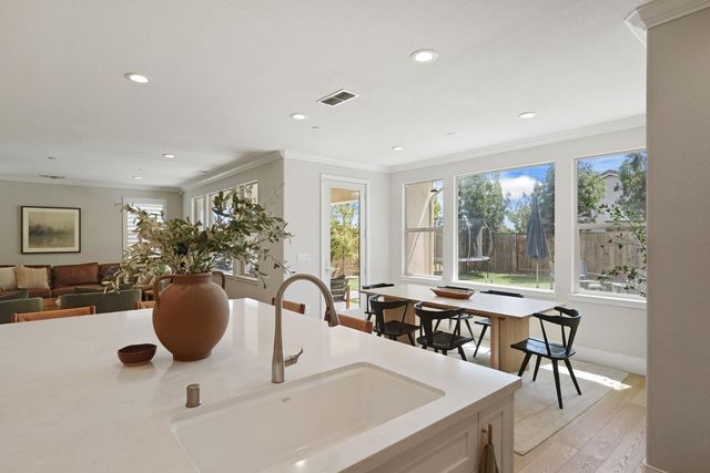 2906 Ashton St, Lodi, CA 95242