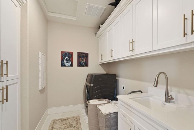 2906 Ashton St, Lodi, CA 95242