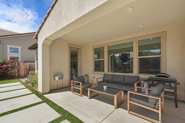 2906 Ashton St, Lodi, CA 95242