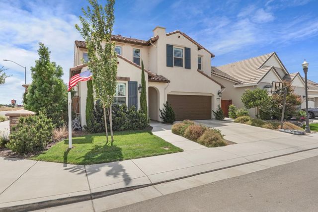 2906 Ashton St, Lodi, CA 95242