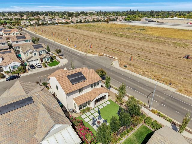 2906 Ashton St, Lodi, CA 95242