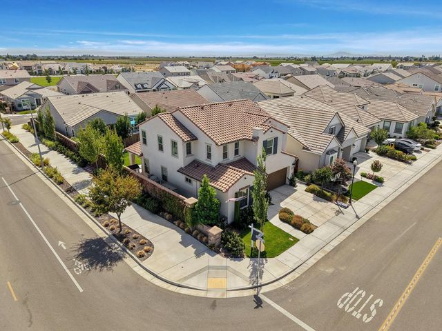 2906 Ashton St, Lodi, CA 95242