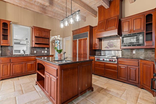 2420 Loch Way, El Dorado Hills, CA 95762