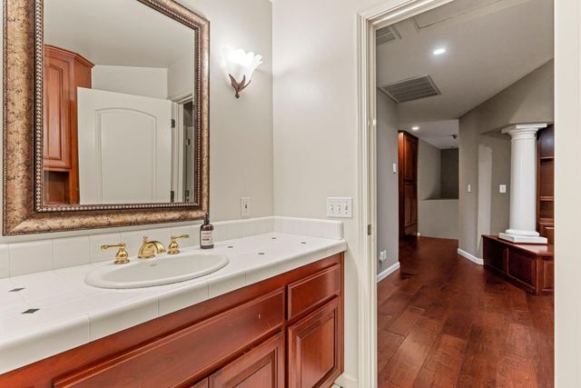 2420 Loch Way, El Dorado Hills, CA 95762