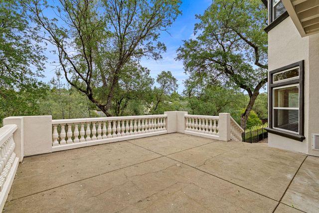 2420 Loch Way, El Dorado Hills, CA 95762