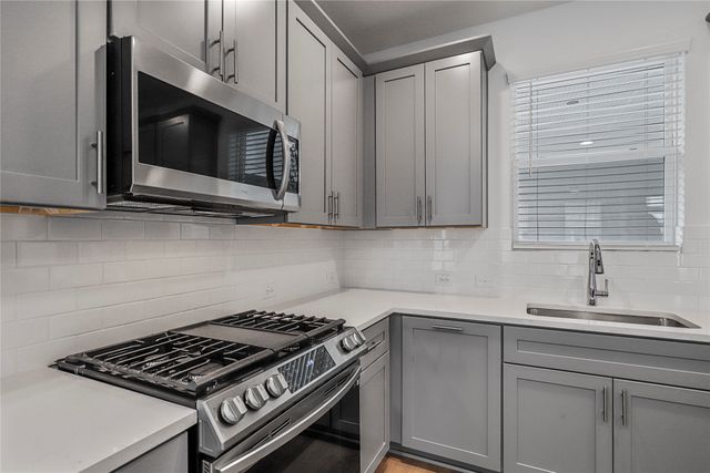 228 Sunset Lane, Fort Worth, TX 76114