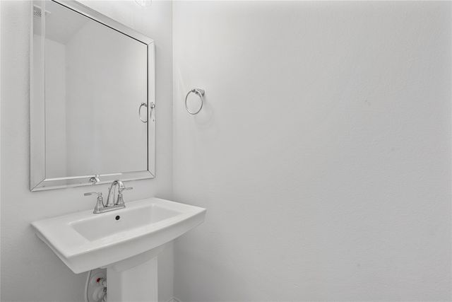 228 Sunset Lane, Fort Worth, TX 76114