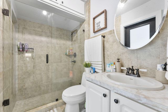 400 NW 98TH Avenue, Pembroke Pines, FL 33024