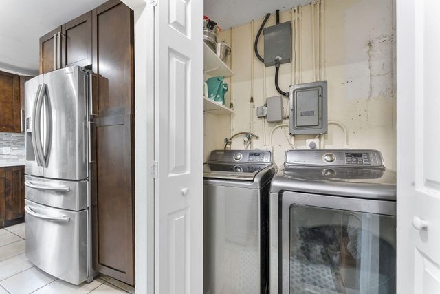 400 NW 98TH Avenue, Pembroke Pines, FL 33024