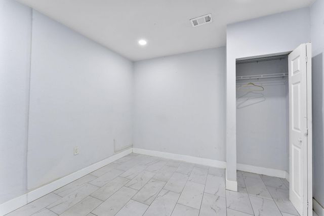 400 NW 98TH Avenue, Pembroke Pines, FL 33024