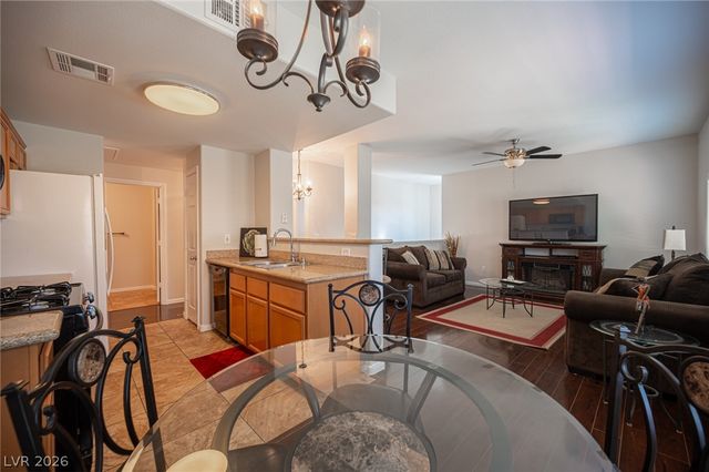 7701 West Robindale Road 274, Las Vegas, NV 89113