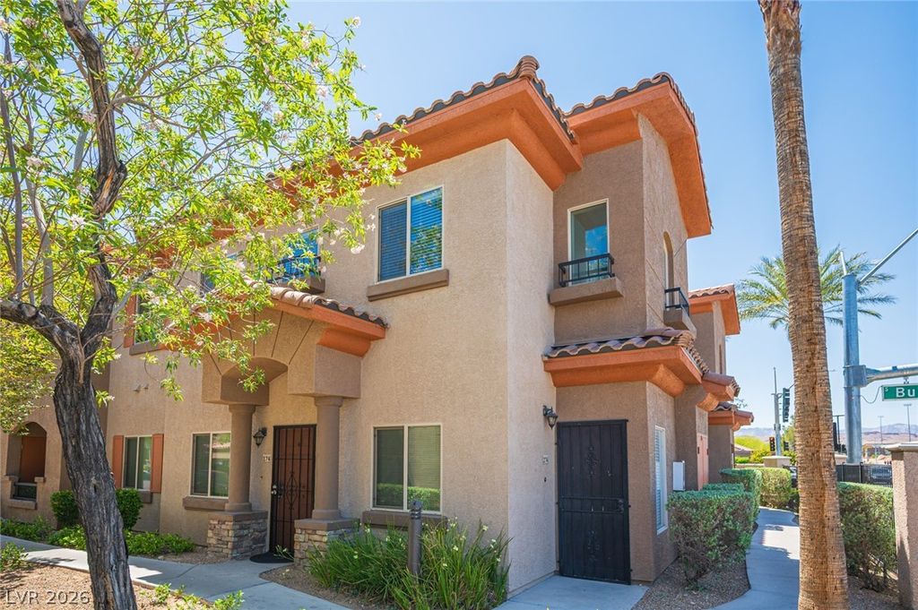 7701 West Robindale Road 274, Las Vegas, NV 89113