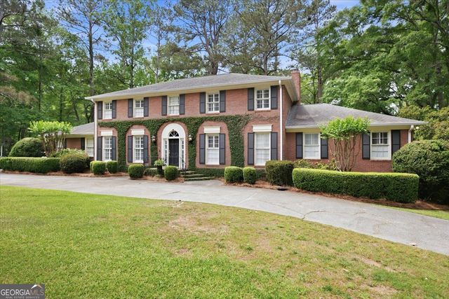 5044 Wellington Drive, Macon, GA 31210