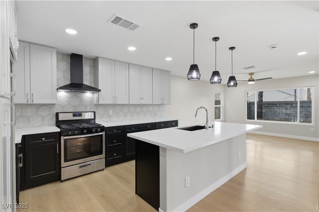 4830 Camino Hermoso, North Las Vegas, NV 89031