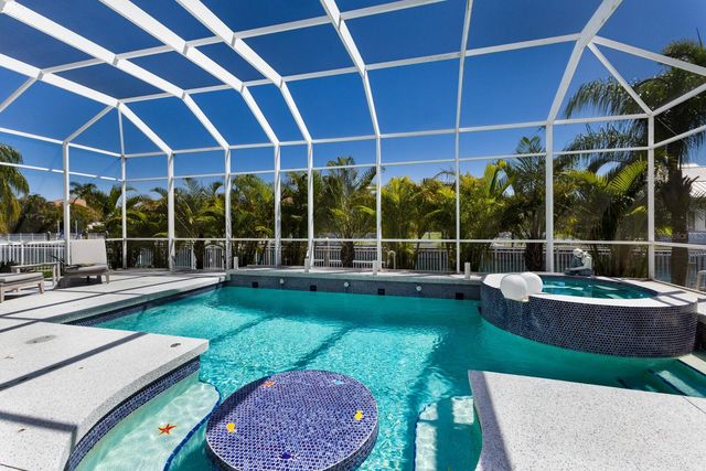 541 FORE DRIVE, Bradenton, FL 34208