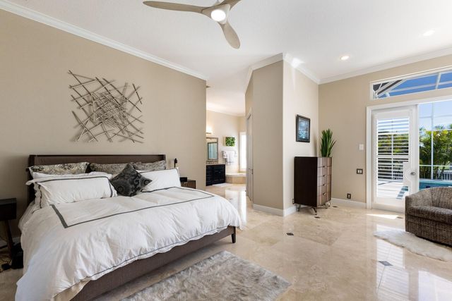 541 FORE DRIVE, Bradenton, FL 34208